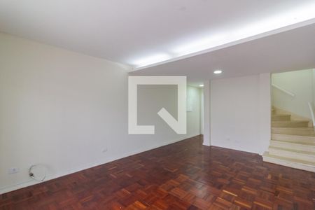 Sala de casa para alugar com 3 quartos, 180m² em Vila Cordeiro, São Paulo