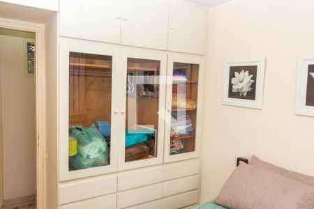 Quarto 1 de apartamento para alugar com 3 quartos, 64m² em Vila Sao Paulo, São Paulo