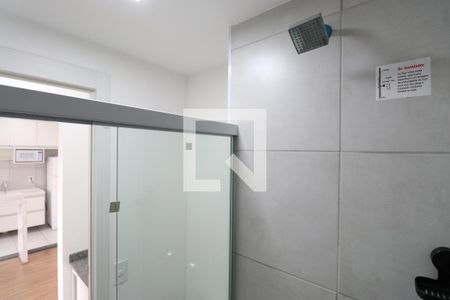 Banheiro de apartamento para alugar com 1 quarto, 35m² em Barra Funda, São Paulo