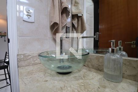 Lavabo de casa à venda com 3 quartos, 150m² em Vila Camilópolis, Santo André