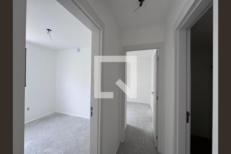 Corredor de apartamento à venda com 2 quartos, 72m² em Barra da Tijuca, Rio de Janeiro