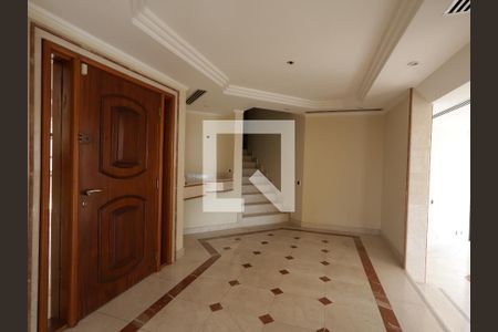 Hall de apartamento para alugar com 4 quartos, 637m² em Vila Andrade, São Paulo