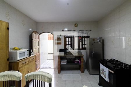 Cozinha de casa à venda com 3 quartos, 110m² em Conjunto Habitacional A. E. Carvalho, São Paulo