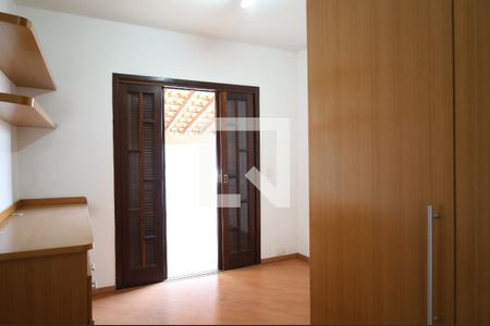 Quarto de casa para alugar com 3 quartos, 120m² em Vila Santana, São Paulo