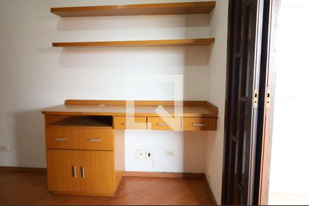Quarto de casa para alugar com 3 quartos, 120m² em Vila Santana, São Paulo