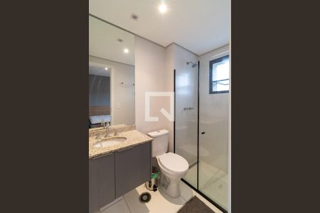 Banheiro de kitnet/studio para alugar com 1 quarto, 34m² em Vila Anglo Brasileira, São Paulo