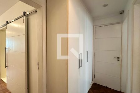 Corredor de apartamento à venda com 3 quartos, 151m² em Copacabana, Rio de Janeiro