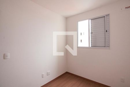 Quarto 1 de apartamento para alugar com 2 quartos, 37m² em Jardim Patricia, Uberlândia