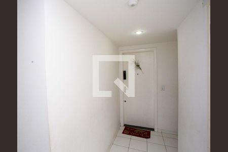 Hall de entrada de apartamento à venda com 2 quartos, 43m² em , Diadema