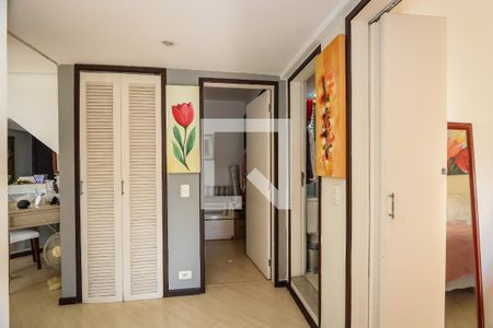 Sala dos Quartos de apartamento à venda com 3 quartos, 130m² em Vila Sonia, São Paulo