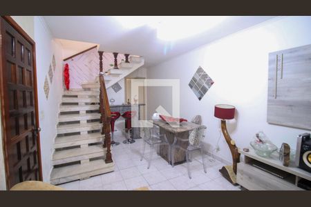 Sala de casa à venda com 2 quartos, 100m² em Vila Carrão, São Paulo