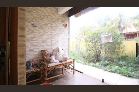 Quintal de casa à venda com 4 quartos, 245m² em Vila Lucia, São Paulo