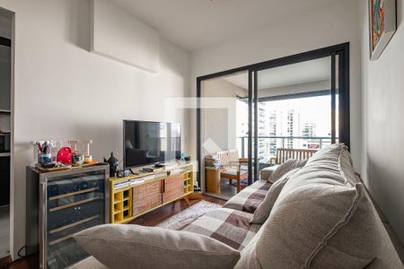 Sala/Cozinha de apartamento para alugar com 2 quartos, 73m² em Cerqueira César, São Paulo