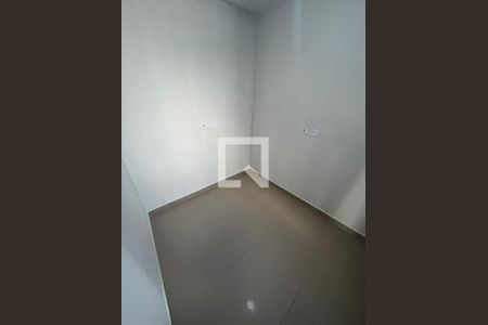 Quarto de casa para alugar com 2 quartos, 40m² em Campo de Santana, Curitiba