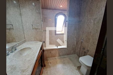 Casa à venda com 4 quartos, 1600m² em Barra da Tijuca, Rio de Janeiro