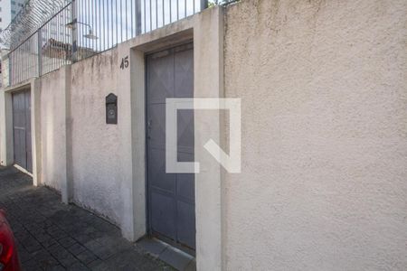 Fachada de casa à venda com 2 quartos, 90m² em Campo Belo, São Paulo