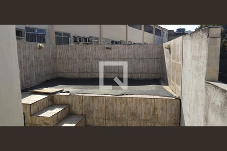 Quintal de casa à venda com 2 quartos, 122m² em Benfica, Rio de Janeiro