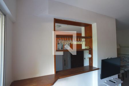 Sala de apartamento à venda com 1 quarto, 76m² em Barra da Tijuca, Rio de Janeiro