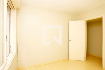 Quarto 1 de apartamento à venda com 2 quartos, 56m² em Santana, Porto Alegre