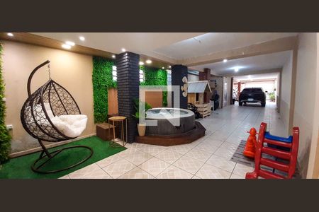 Área comum de casa à venda com 4 quartos, 480m² em Veloso, Osasco