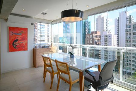 Varanda de apartamento para alugar com 1 quarto, 74m² em Aclimação, São Paulo