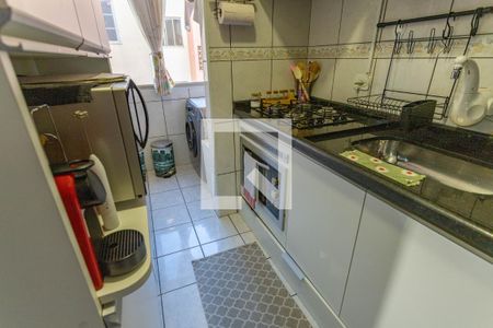Cozinha  de apartamento à venda com 2 quartos, 51m² em Campanário, Diadema