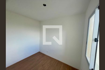 Quarto 2 de apartamento para alugar com 2 quartos, 32m² em Parque Novo Mundo, São Paulo