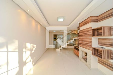 Sala de casa à venda com 5 quartos, 243m² em Sarandi, Porto Alegre