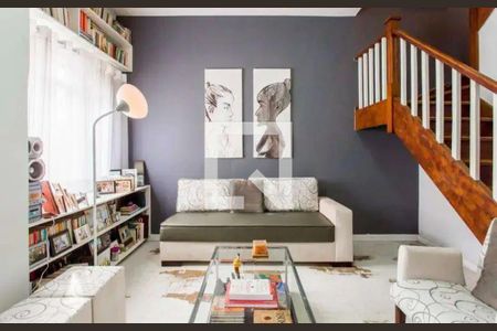 Sala de casa à venda com 3 quartos, 240m² em Vila Olímpia, São Paulo