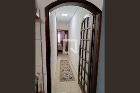 Corredor de casa à venda com 4 quartos, 280m² em Vila Romana, São Paulo