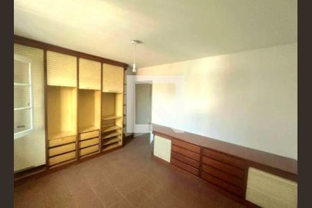 Quarto de casa à venda com 3 quartos, 240m² em Lapa, São Paulo