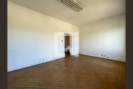 Casa à venda com 4 quartos, 420m² em Pacaembu, São Paulo