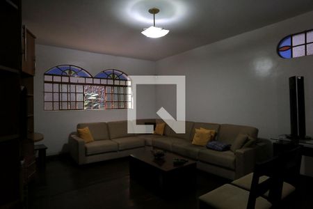 Sala de TV de casa à venda com 4 quartos, 360m² em Santa Ines, Belo Horizonte