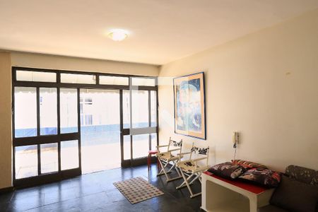 Sala de TV de apartamento à venda com 4 quartos, 240m² em São Pedro, Belo Horizonte