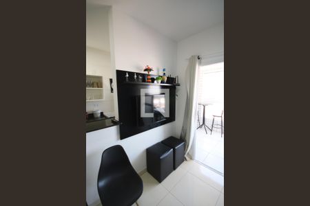 Sala de apartamento para alugar com 1 quarto, 43m² em Maracanã, Praia Grande