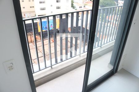 Varanda Sala/Cozinha de kitnet/studio para alugar com 1 quarto, 38m² em Jardim Vera Cruz, São Paulo