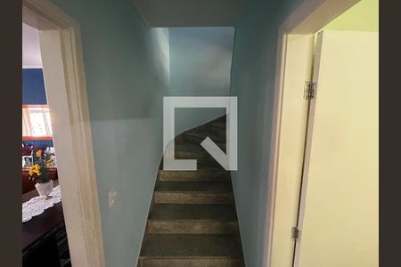 Escada de casa à venda com 4 quartos, 200m² em Jardim Franca, São Paulo