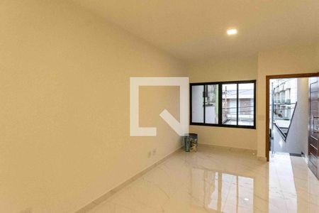 Sala de casa à venda com 3 quartos, 120m² em Vila Carrão, São Paulo