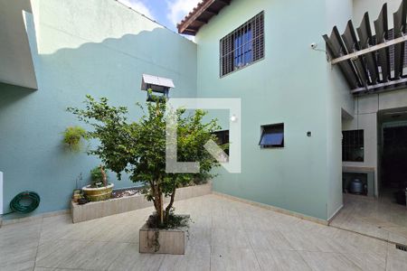 Área - Churrasqueira de casa para alugar com 3 quartos, 196m² em Bairro dos Casa, São Bernardo do Campo