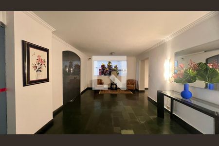 Hall de Entrada de apartamento à venda com 3 quartos, 115m² em Jardim Paulista, São Paulo