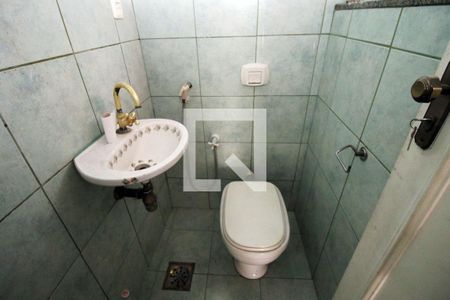 Lavabo de casa para alugar com 5 quartos, 200m² em Penha, Rio de Janeiro