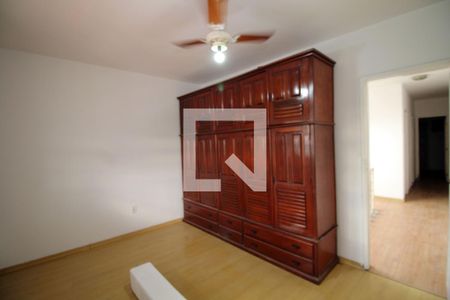 Quarto 1 de casa para alugar com 5 quartos, 200m² em Penha, Rio de Janeiro