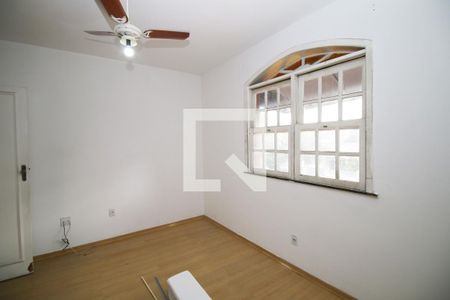 Quarto 1 de casa para alugar com 4 quartos, 200m² em Penha, Rio de Janeiro