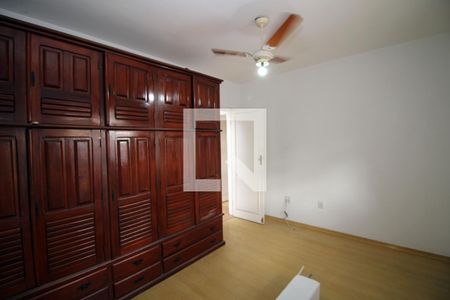 Quarto 1 de casa para alugar com 4 quartos, 200m² em Penha, Rio de Janeiro