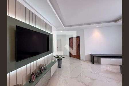 Sala de casa de condomínio para alugar com 5 quartos, 620m² em Recreio dos Bandeirantes, Rio de Janeiro