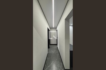 Corredor de apartamento para alugar com 2 quartos, 97m² em Vila Alice, Santo André