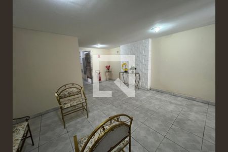 Hall de entrada de apartamento à venda com 2 quartos, 58m² em Cavalcanti, Rio de Janeiro