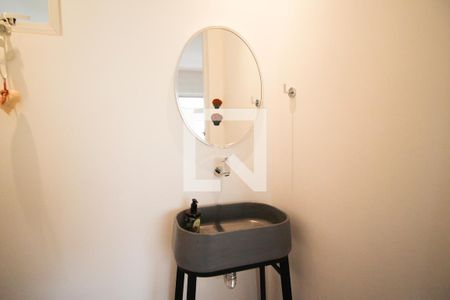 Lavabo de apartamento à venda com 2 quartos, 72m² em Itaim Bibi, São Paulo