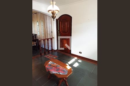 Sala de casa para alugar com 3 quartos, 190m² em Jardim Santo Elias, São Paulo