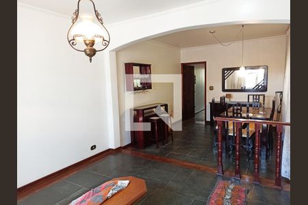 Sala de casa para alugar com 3 quartos, 190m² em Jardim Santo Elias, São Paulo